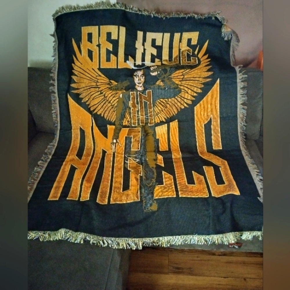 Believe in Angels Throw Blanket